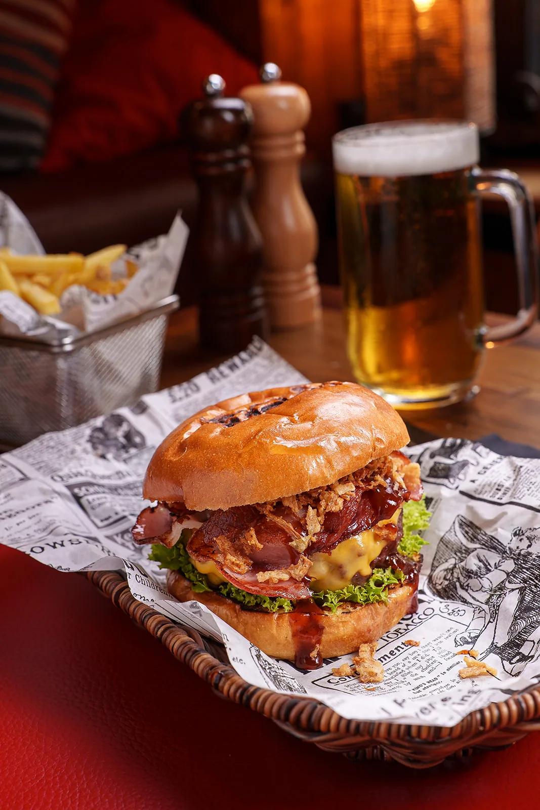 La carta de Nook: brasa, burgers y pasta casera